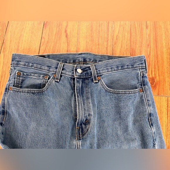 Levi’s Strauss 501 Classic Blue Denim Jeans - Picture 2 of 7